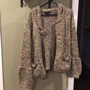 Cardigan/Sweater